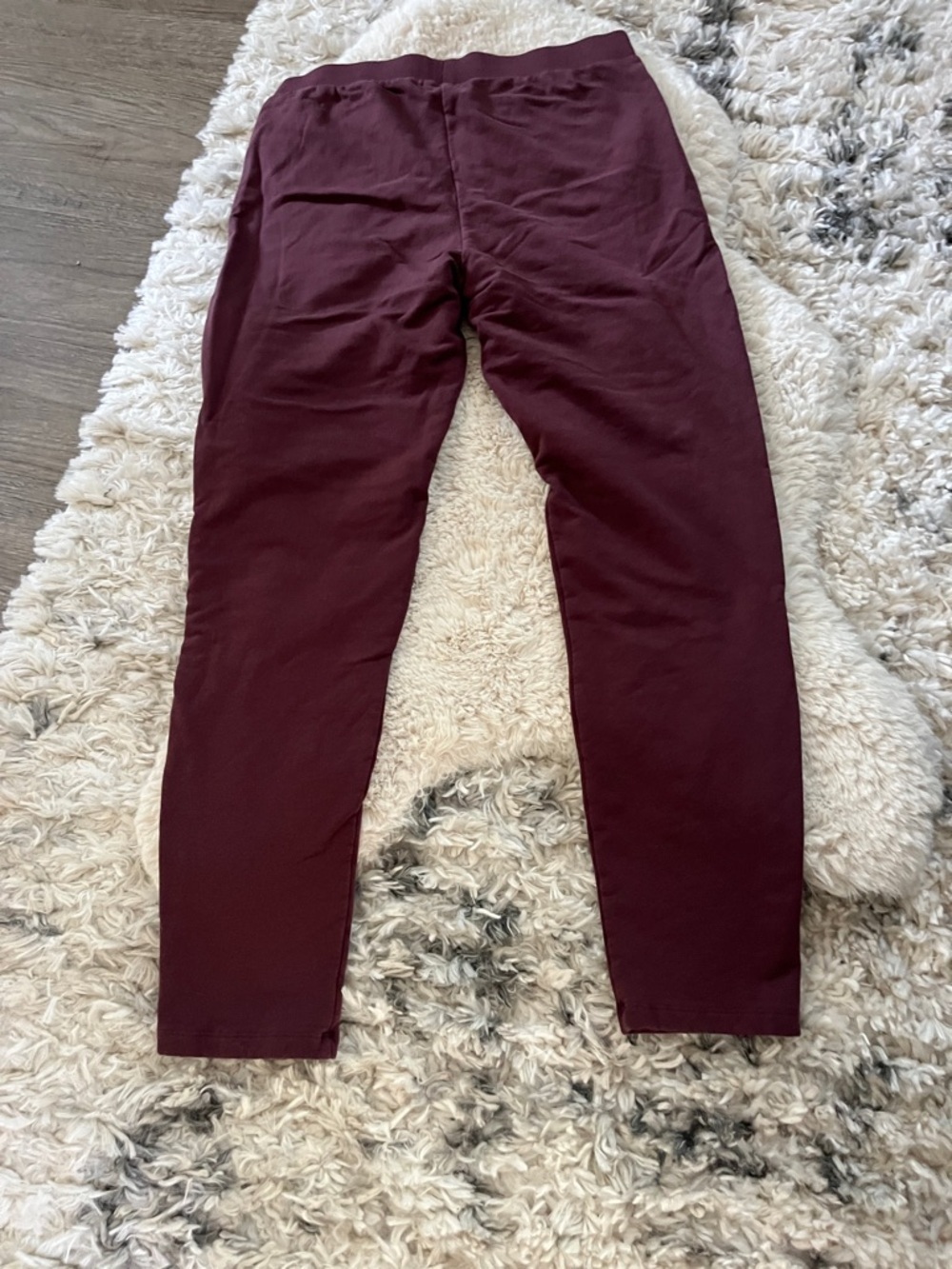Barefoot dreams sweatpants MT - Picture 3 of 3